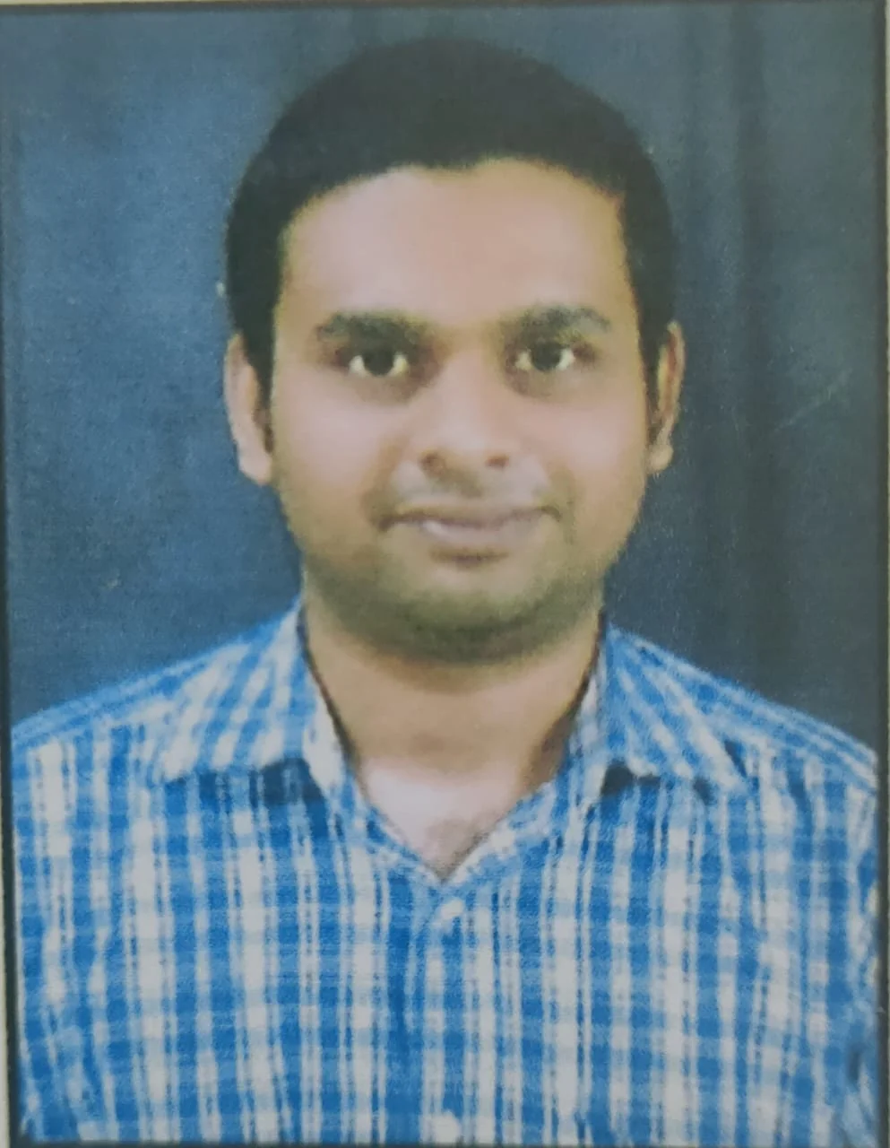 Portrait of Basavaraj M Hipparagi, Public Relation Officer of the Karnataka Optometry Association